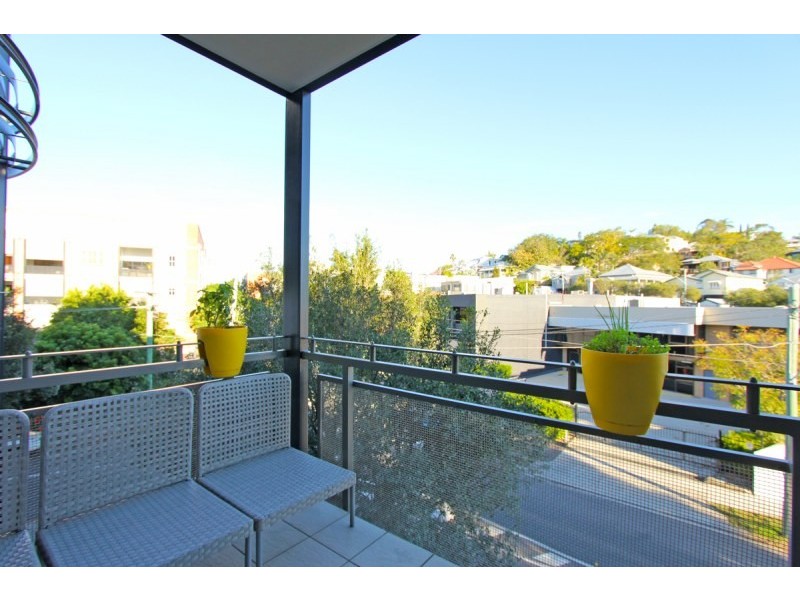 139 Commercial Road, Teneriffe QLD 4005