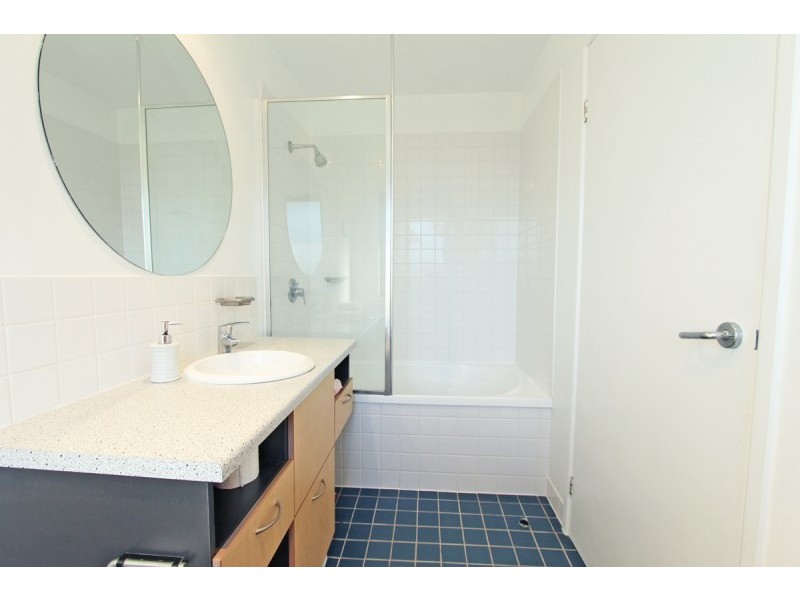 139 Commercial Road, Teneriffe QLD 4005