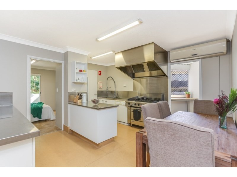 592 Sandgate Road, Clayfield QLD 4011