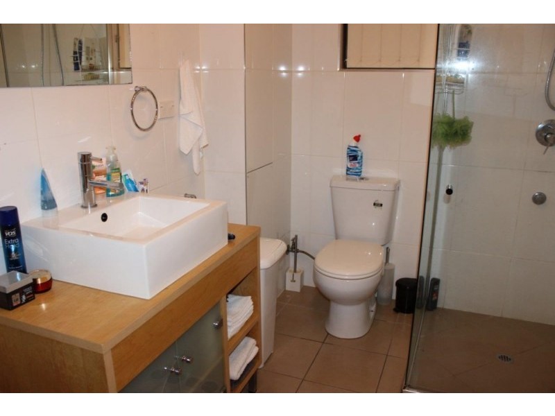 204 Wellington Road, Kangaroo Point QLD 4169