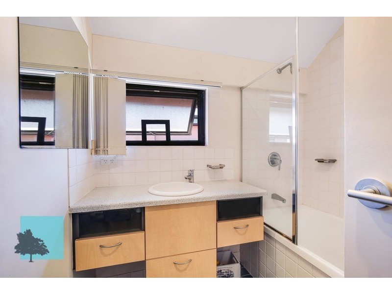 139 Commercial Road, Teneriffe QLD 4005