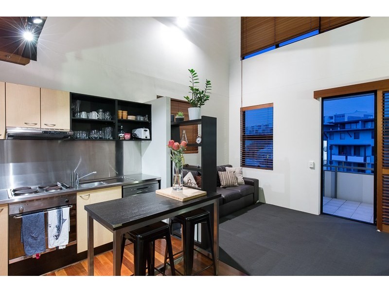 202/139 Commercial Road, Teneriffe QLD 4005