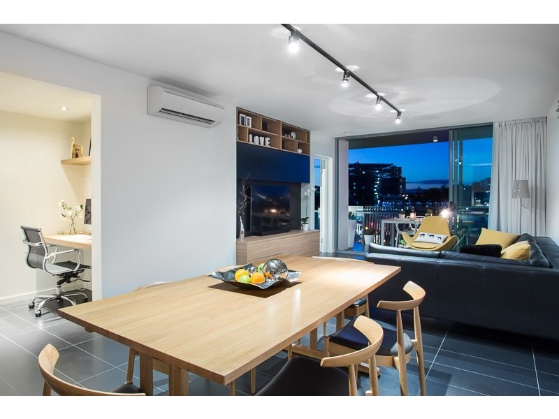 902/53 Wyandra Street, Teneriffe QLD 4005