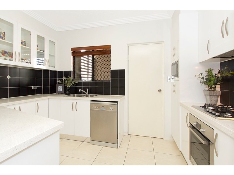 9 Newstead Avenue, Newstead QLD 4006