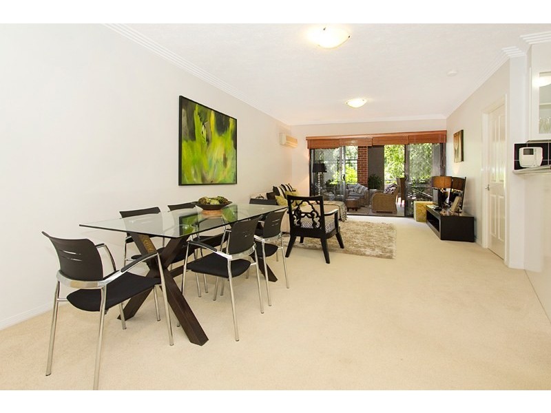 9 Newstead Avenue, Newstead QLD 4006