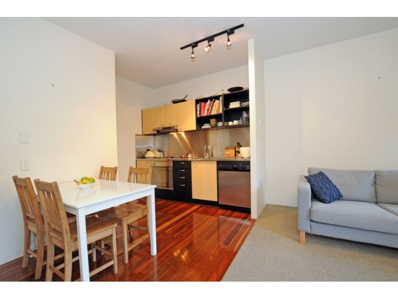 139 Commercial Road, Teneriffe QLD 4005