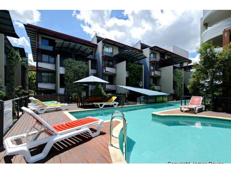 139 Commercial Road, Teneriffe QLD 4005