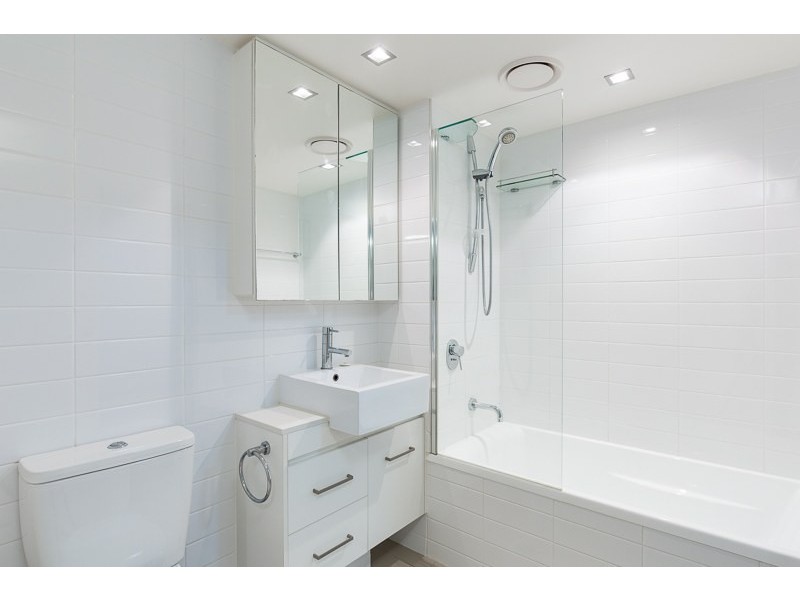 212/23 Parkland Street, Nundah QLD 4012