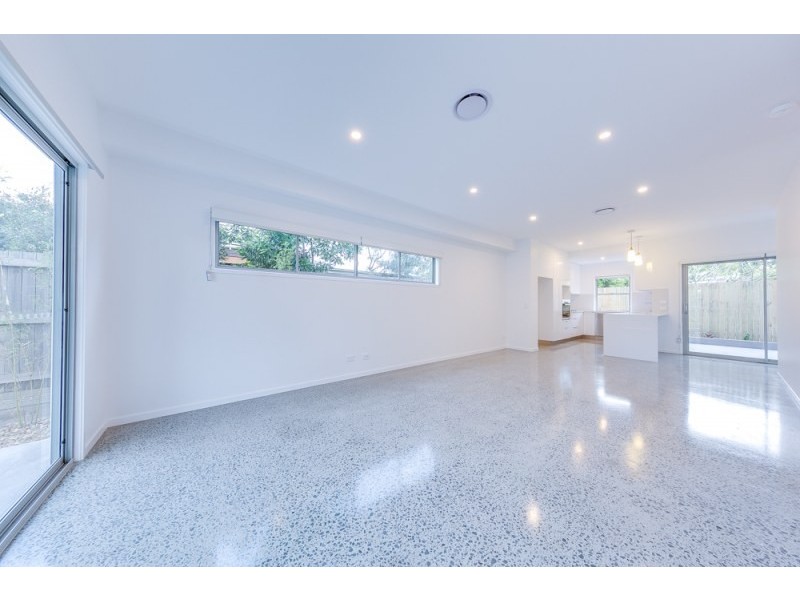 42 Halifax Street, Norman Park QLD 4170