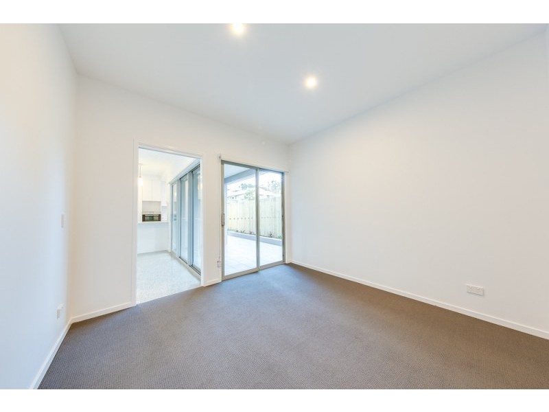 42 Halifax Street, Norman Park QLD 4170