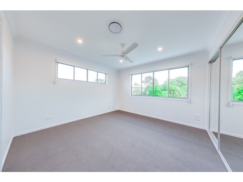 42 Halifax Street, Norman Park QLD 4170