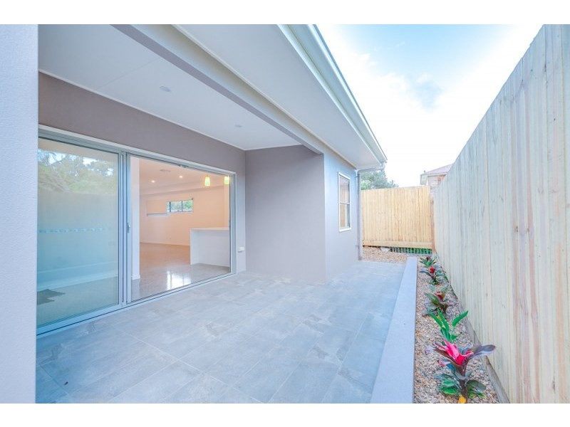 42 Halifax Street, Norman Park QLD 4170