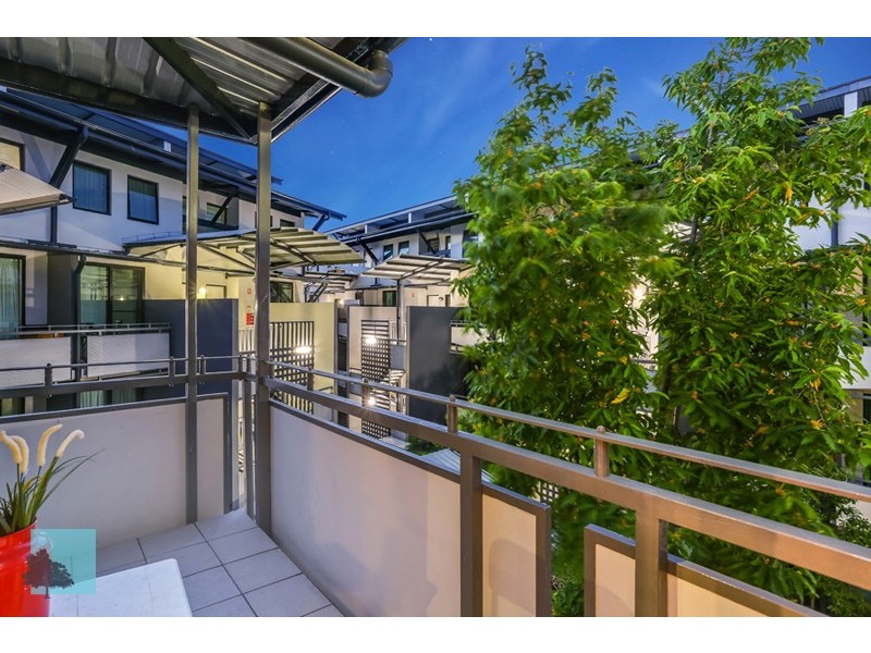 203/139 Commercial Street, Teneriffe QLD 4005