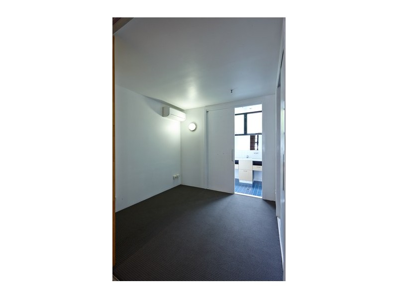 139 Commercial Road, Teneriffe QLD 4005