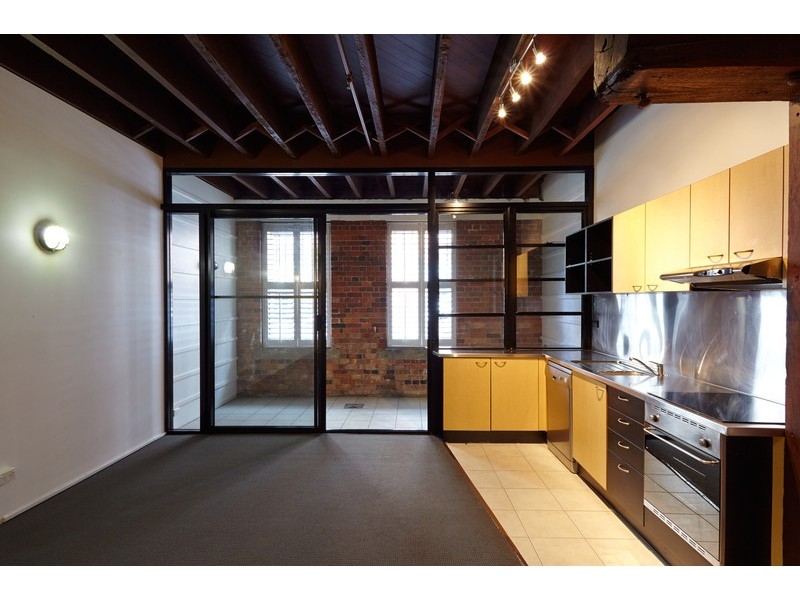 139 Commercial Road, Teneriffe QLD 4005