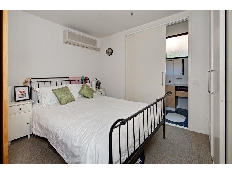 139 Commercial Road, Teneriffe QLD 4005