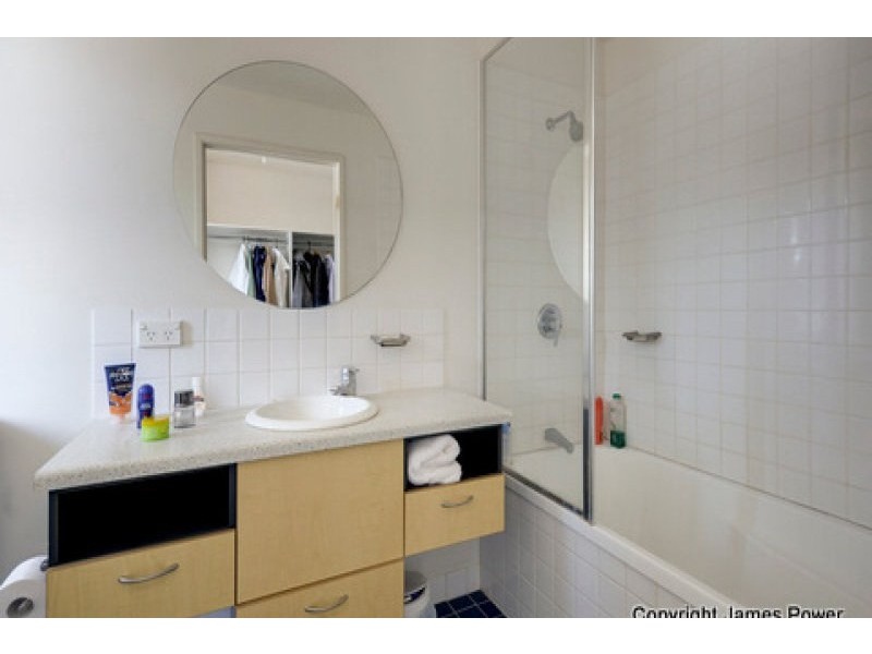 139 Commercial Road, Teneriffe QLD 4005