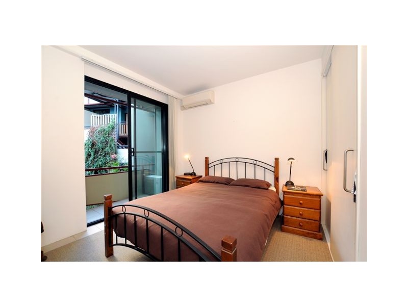 139 Commercial Road, Teneriffe QLD 4005