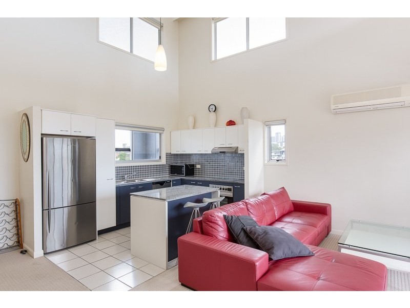 17/19 Thorn Street, Kangaroo Point QLD 4169