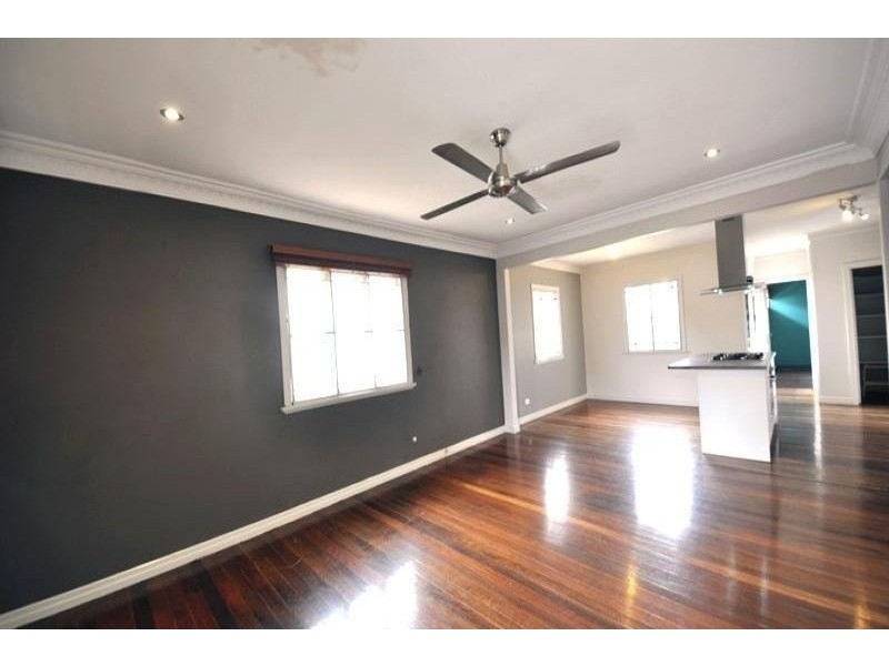 183 Hamilton Road, Wavell Heights QLD 4012