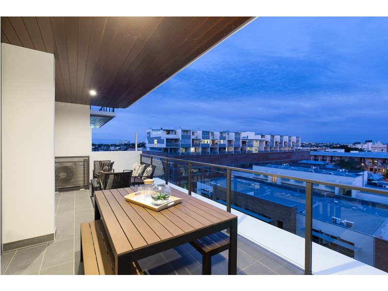 Helen Street, Teneriffe QLD 4005