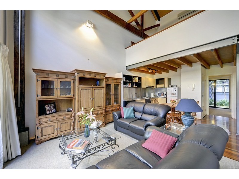 139 Commercial Road, Teneriffe QLD 4005