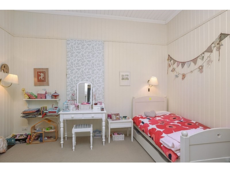 44 Gracemere Street, Newmarket QLD 4051