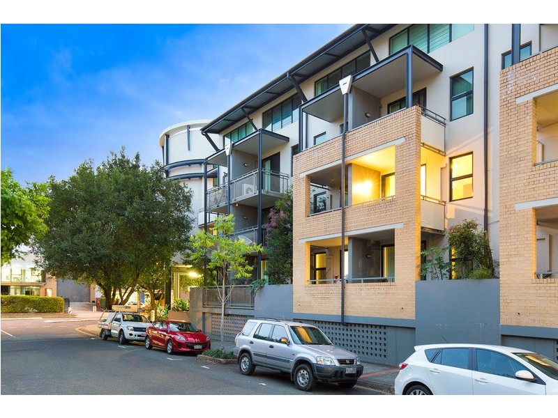 163/139 Commercial Road, Teneriffe QLD 4005