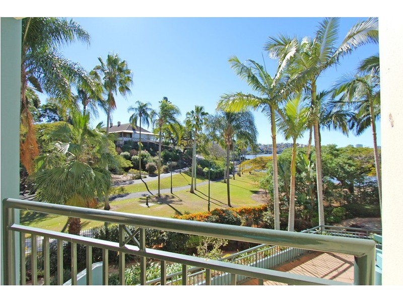 201/57A Newstead Terrace, Newstead QLD 4006