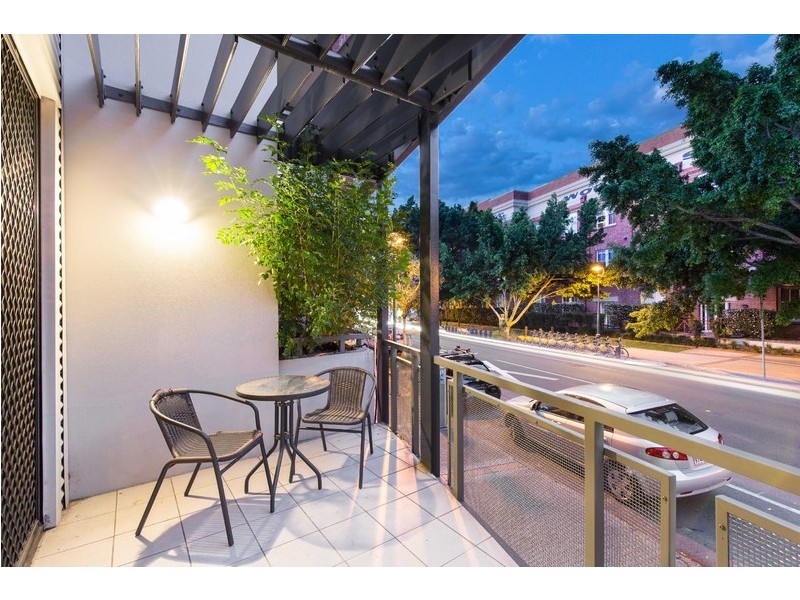 1/139 Commercial Road, Teneriffe QLD 4005