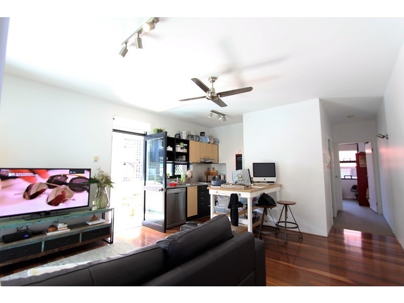 139 Commercial Road, Teneriffe QLD 4005