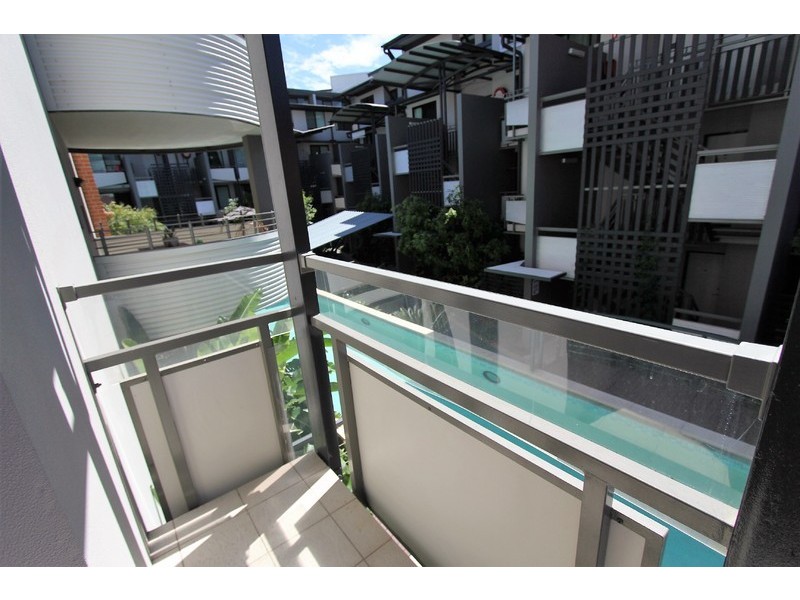 139 Commercial Road, Teneriffe QLD 4005