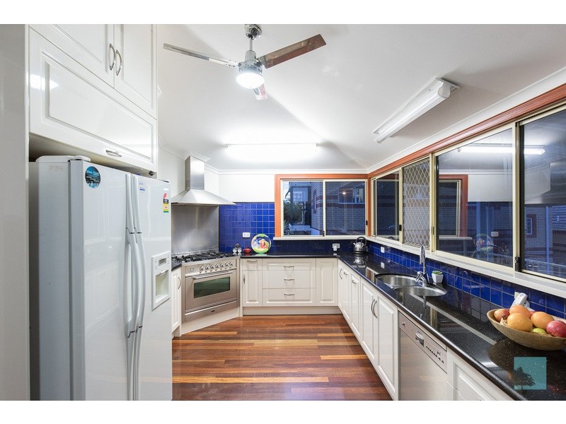 16 Boyd Street, Bowen Hills QLD 4006