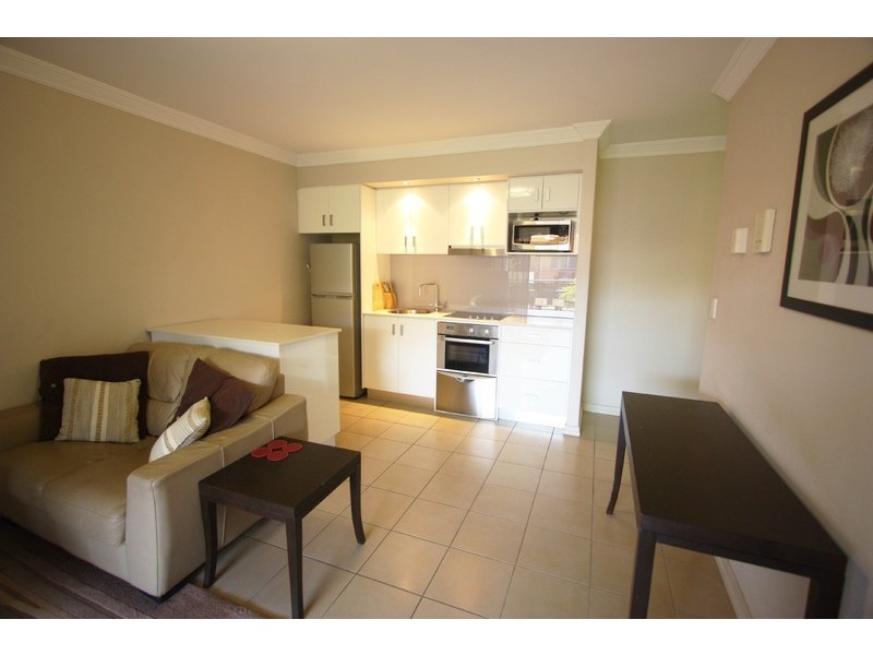 204 Wellington Road, Kangaroo Point QLD 4169
