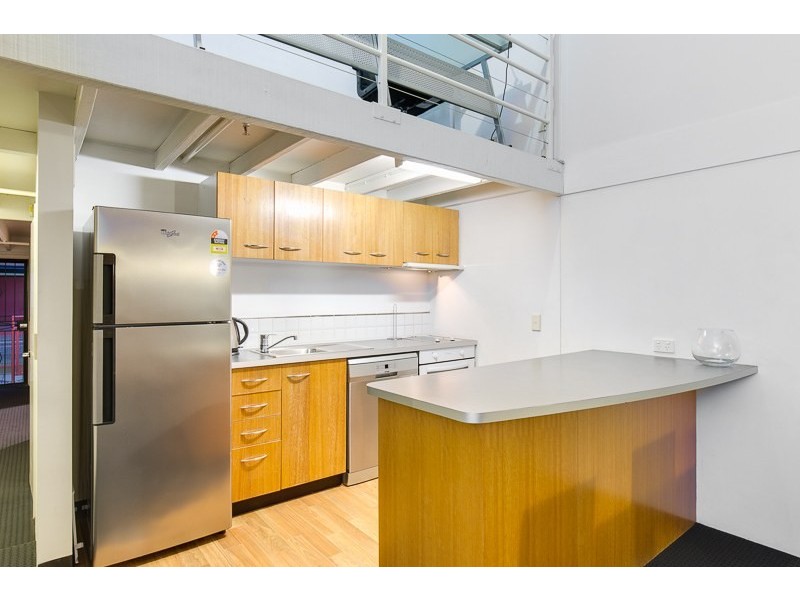 140/53 Vernon Terrace, Teneriffe QLD 4005