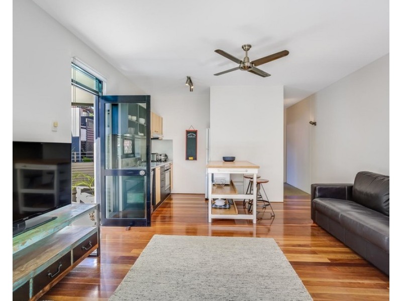 139 Commercial Road, Teneriffe QLD 4005