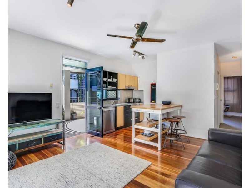 139 Commercial Road, Teneriffe QLD 4005