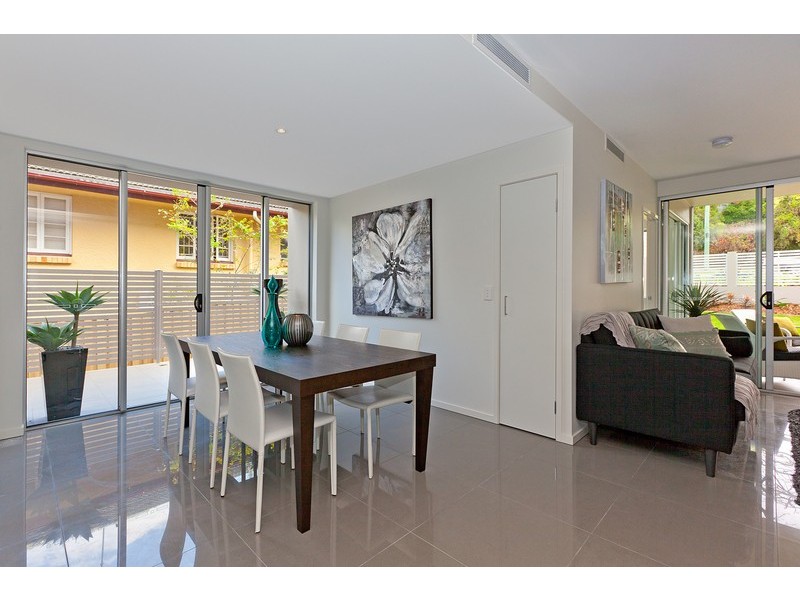 1/15 Kennington Road, Camp Hill QLD 4152