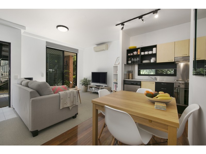 139 Commercial Road, Teneriffe QLD 4005