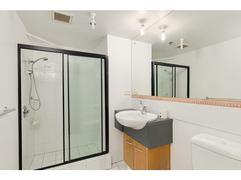 140/53 Vernon Terrace, Teneriffe QLD 4005