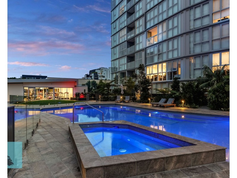 10902/88 Doggett Street, Newstead QLD 4006