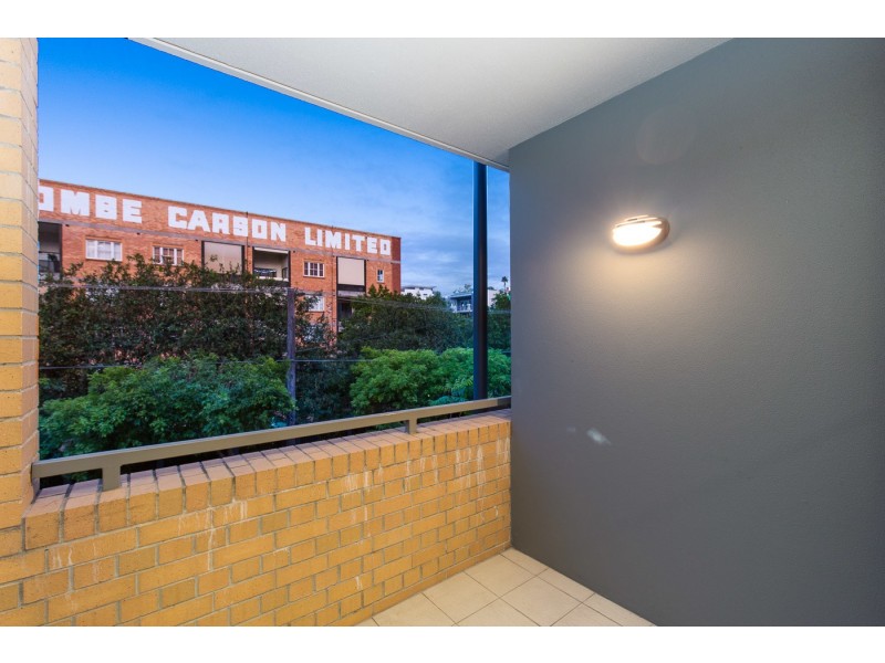 139 Commercial Road, Teneriffe QLD 4005