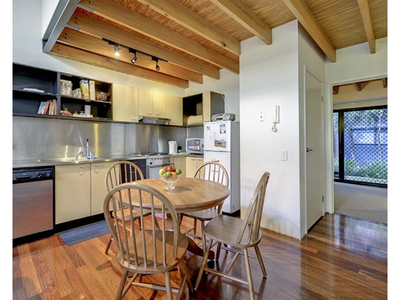 139 Commercial Road, Teneriffe QLD 4005