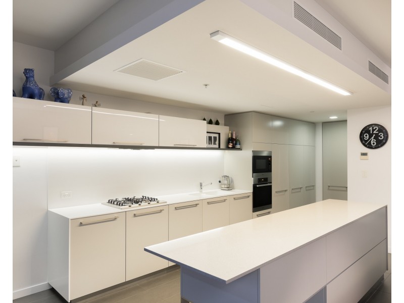 8/27 Cunningham Street, Newstead QLD 4006