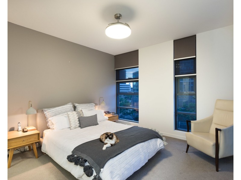 8/27 Cunningham Street, Newstead QLD 4006