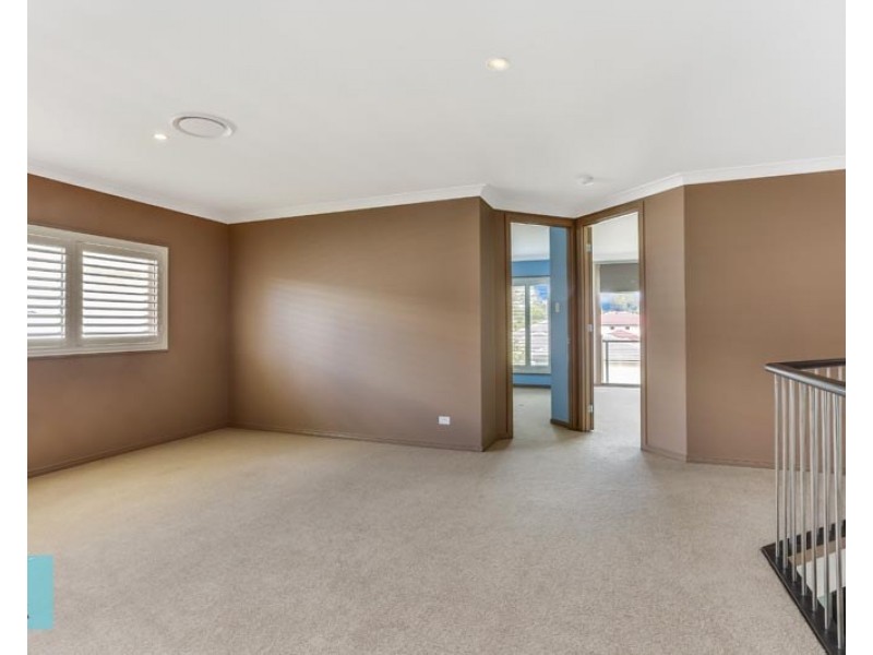 3 Kingham Place, Carindale QLD 4152