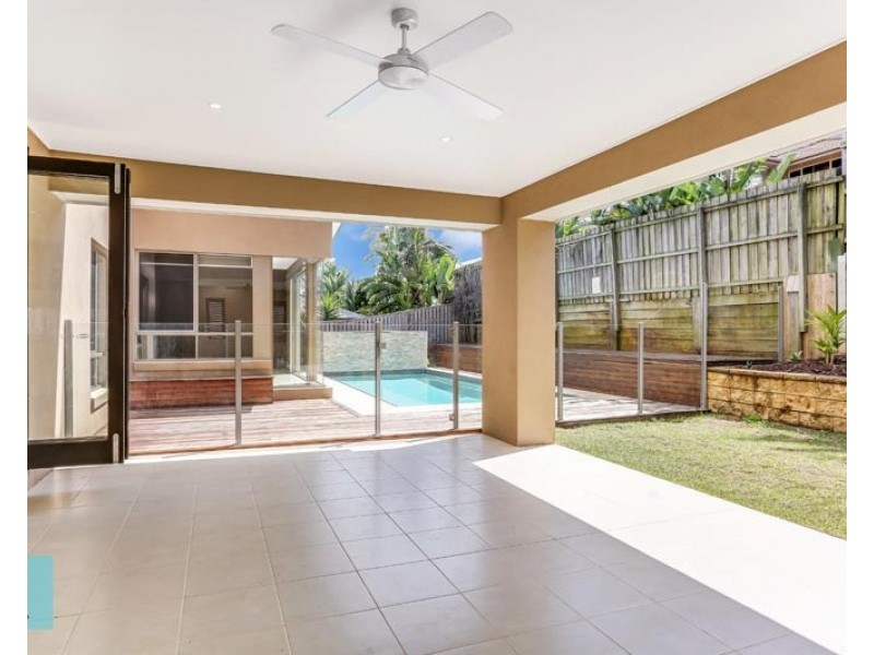 3 Kingham Place, Carindale QLD 4152