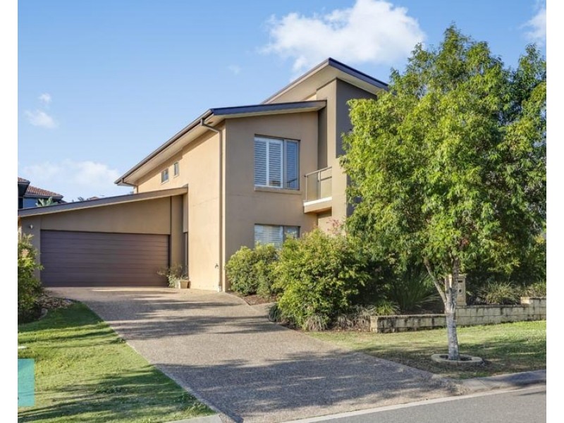 3 Kingham Place, Carindale QLD 4152