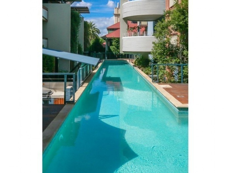 139 Commercial Road, Teneriffe QLD 4005