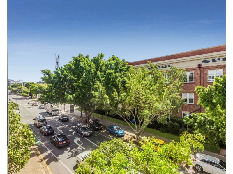 139 Commercial Road, Teneriffe QLD 4005